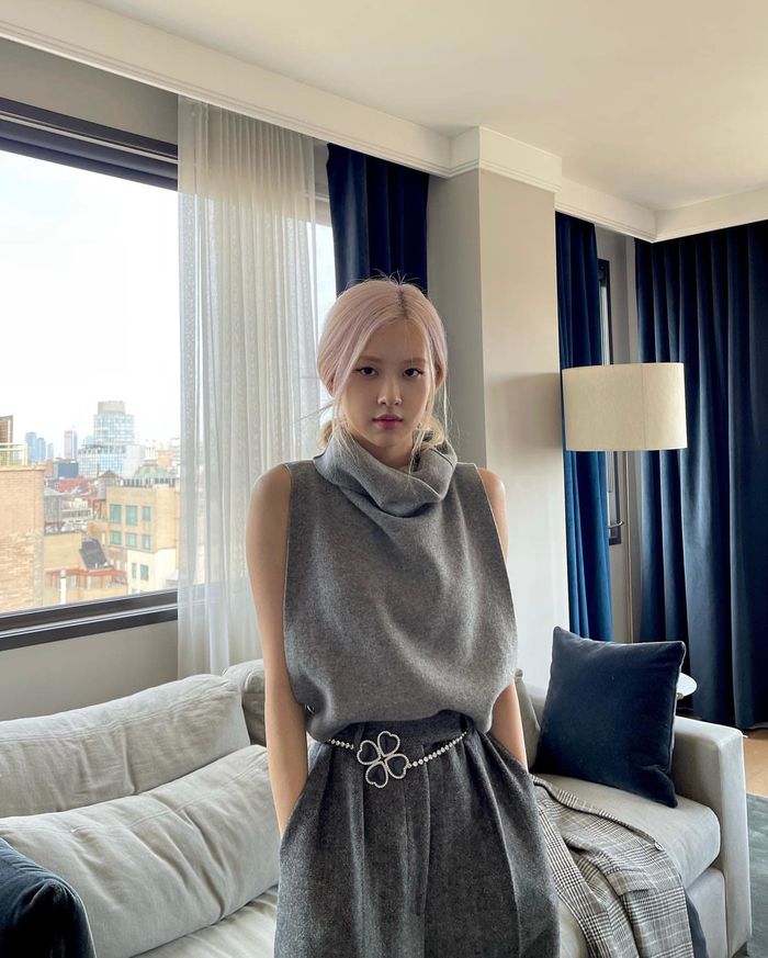 Tin đồn hẹn hò trời ơi đất hỡi của idol Kpop: Rosé nằm không cũng dính