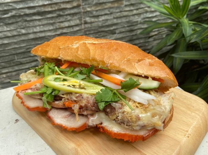 Tóm tắt từ A - Z drama bánh mì Huynh Hoa gây bão Sài Gòn ngày qua