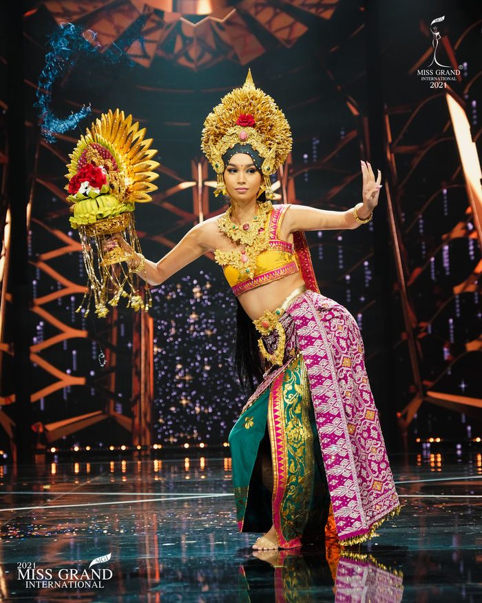 Top 10 gương mặt sáng giá nhất cho vương miện Miss Grand 2021
