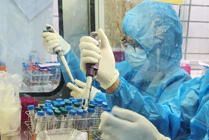 Việt Nam phát hiện trường hợp đầu tiên nhiễm biến thể Omicron
