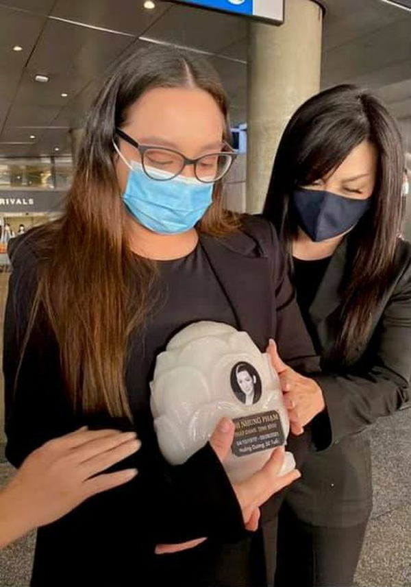 Wendy Phạm chia sẻ về những kỷ niệm về mẹ gây xúc động