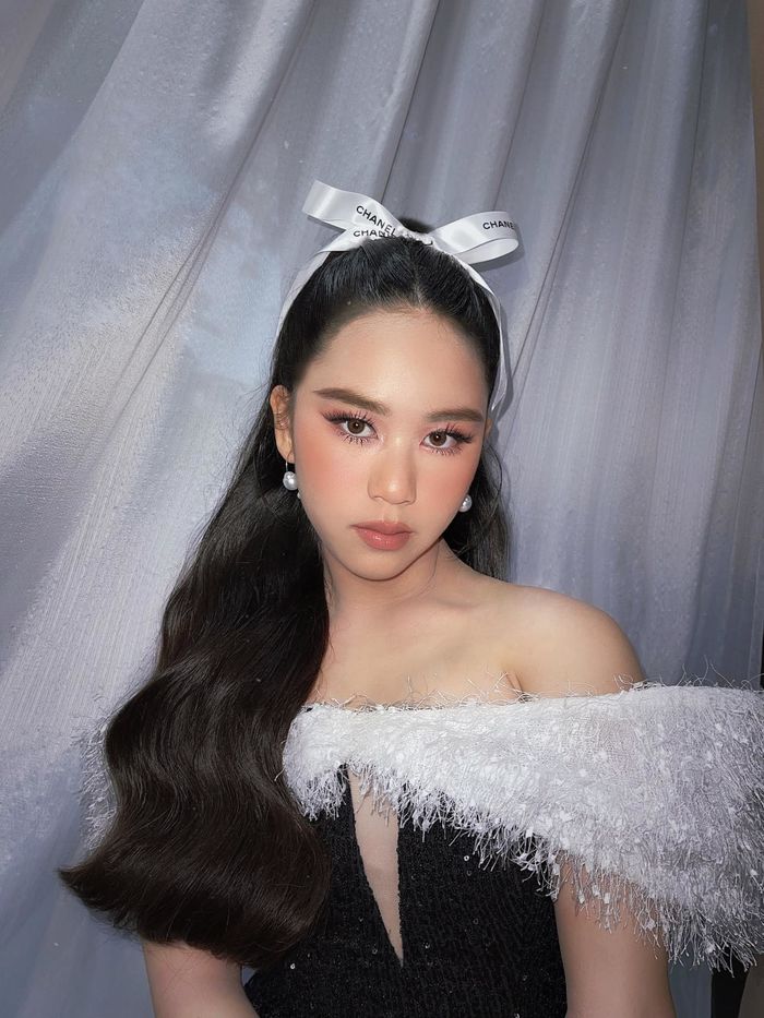 Bella Vũ đi sự kiện đầu tiên với vai trò Miss Eco Teen International
