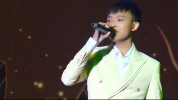 Hồ Văn Cường được Ngọc Sơn đỡ đầu: Chạy show không kịp nghỉ chân
