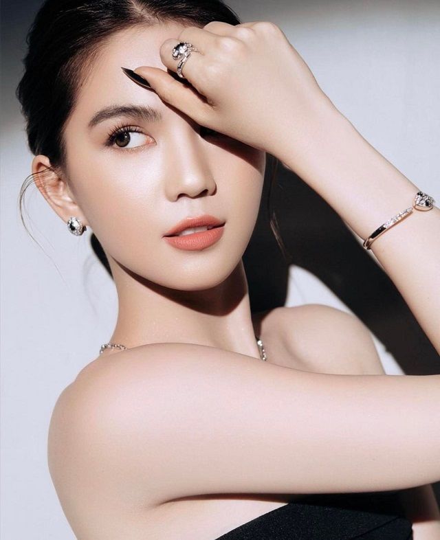 Ảnh hot sao Việt 16/1: Rộ tin đồn Đỗ Mỹ Linh sắp cưới
