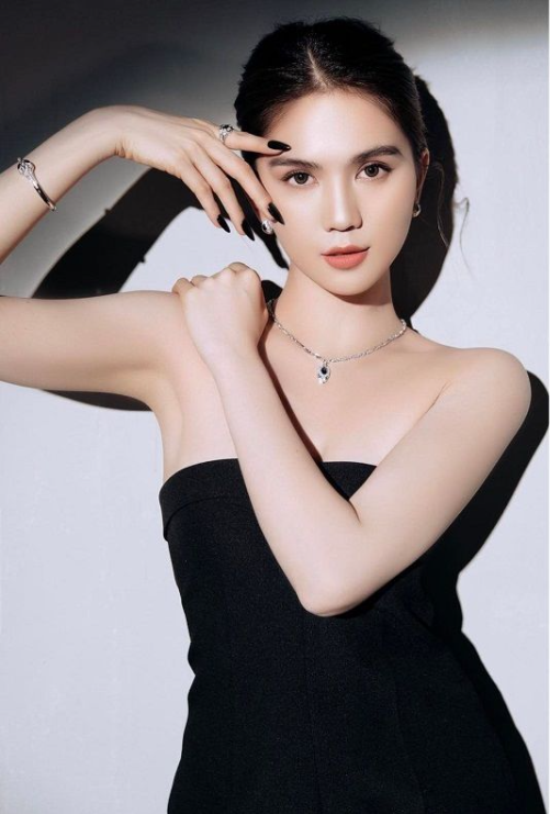 Ảnh hot sao Việt 16/1: Rộ tin đồn Đỗ Mỹ Linh sắp cưới