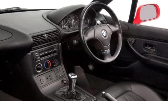Cặp Rolls-Royce còn đóng bụi ở HN, BMW của ông Vũ đã có mặt tại TP.HCM