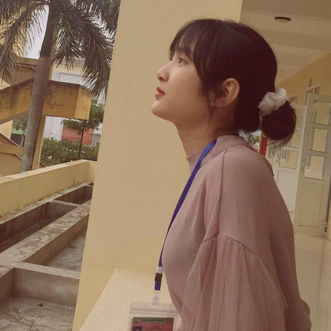 Cô giáo thực tập ở Nghệ An gây sốt nhờ vẻ ngoài xinh như hot girl