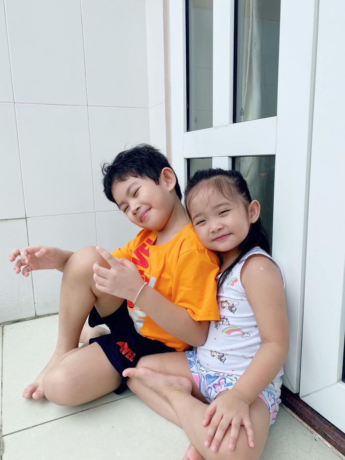 Con gái Khánh Thi - Phan Hiển: Chào đời 1,9kg nay càng lớn càng xinh