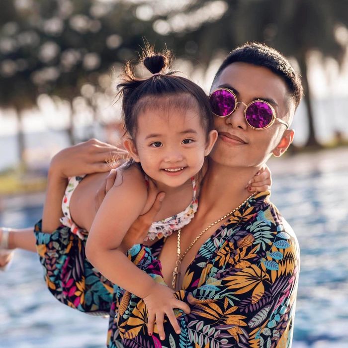 Con gái Khánh Thi - Phan Hiển: Chào đời 1,9kg nay càng lớn càng xinh