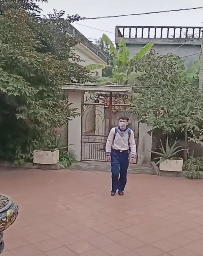 Con trai đi lính 2 năm về cho mẹ 20 triệu: Không nhiều nhưng đủ tự hào