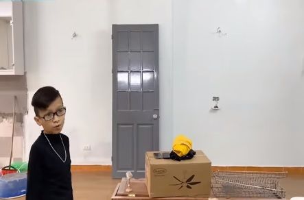 Vợ chồng thầy giáo tí hon sau 2 năm chung nhà: Mua được chung cư mới
