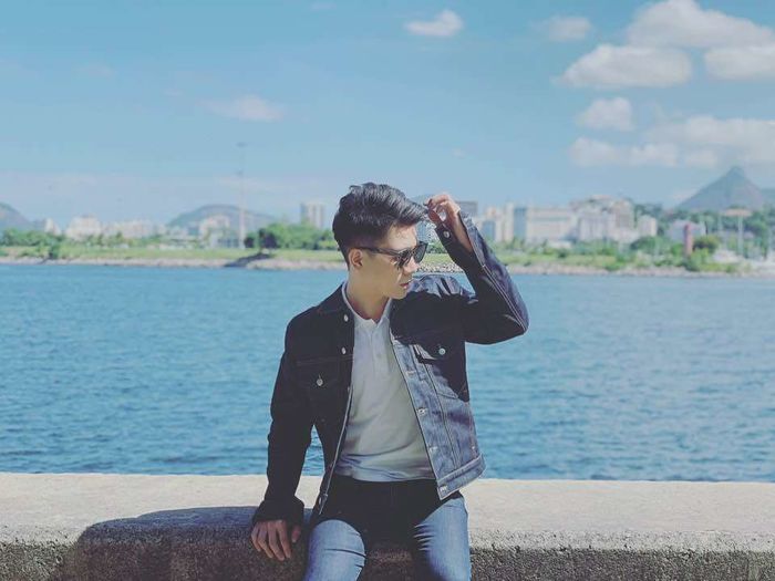 Đại thiếu gia nhà bầu Hiển khoe cặp sinh đôi: Gà trống nuôi con