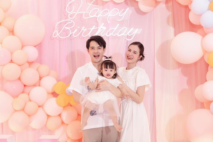 Gia đình sao Việt đẹp đều: nhà Đặng Thu Thảo toàn visual cực phẩm