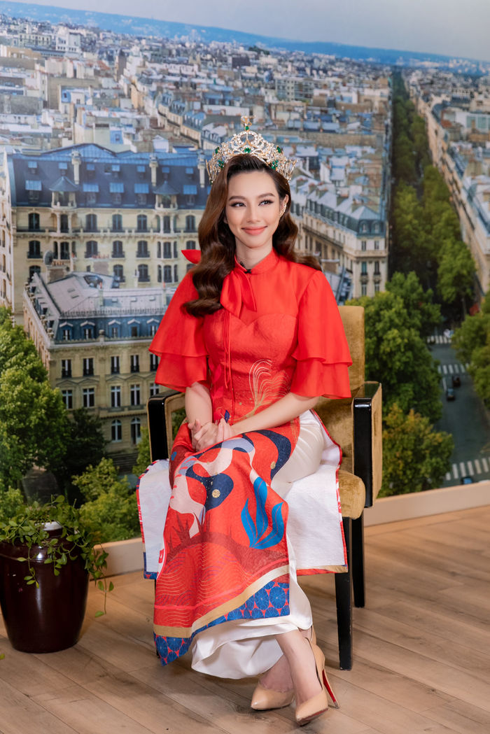 Thùy Tiên chinh phục mọi trang phục mặc gì cũng đẹp
