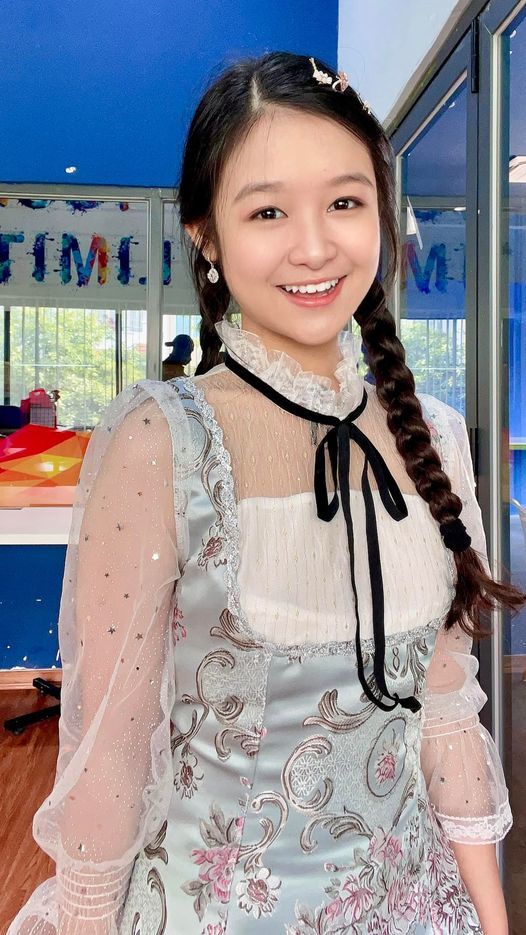 Lê Huỳnh Bảo Ngọc được bà trùm o bế: tương lai chắc suất Hoa hậu