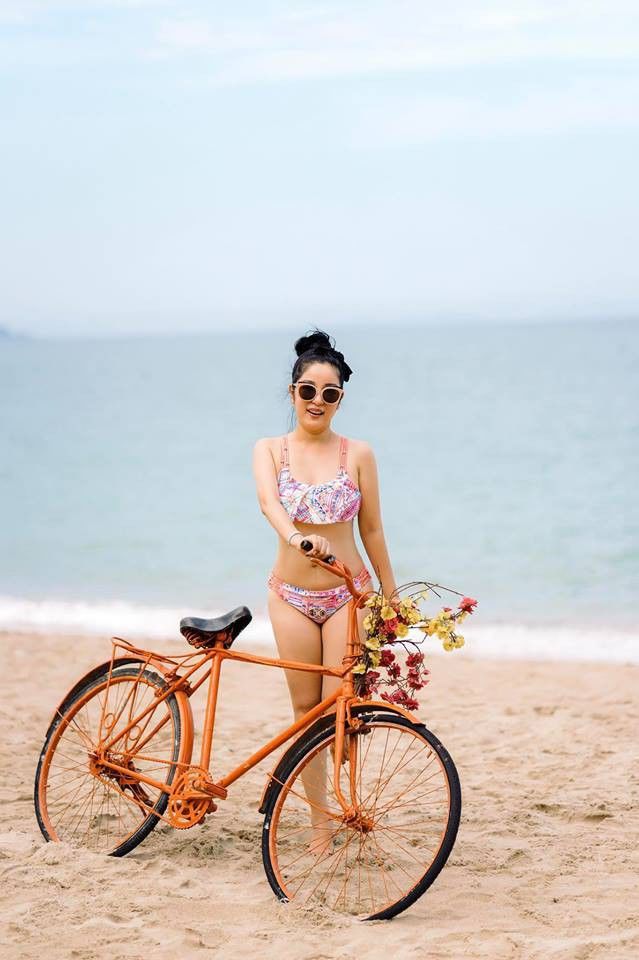 Khi các danh hài diện đồ tắm: Lê Giang, Hồng Đào khiến đàn em tắt nắng