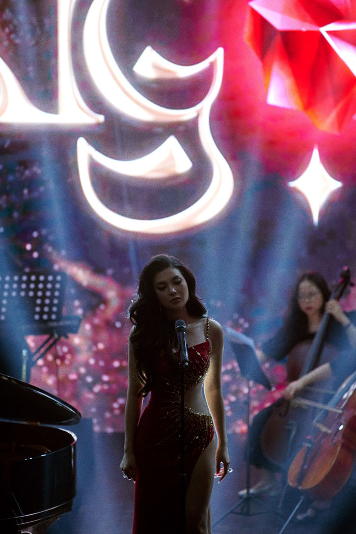 Lily Chen ra mắt liveshow đầu tiên trong sự nghiệp ca hát