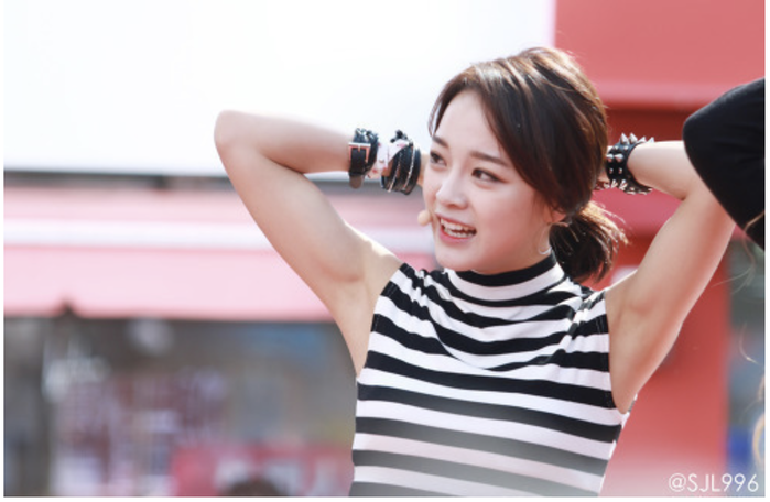 8 mỹ nhân Kpop khoe cơ bắp khiến dân tình ngỡ ngàng