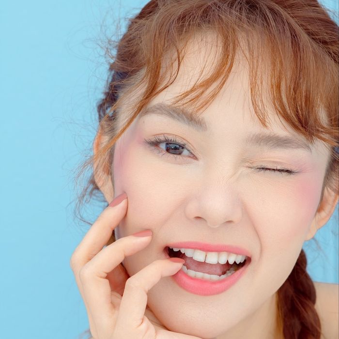 Mỹ nhân sở hữu làn da trắng mịn đến phát hờn: Ngọc Trinh đã có đối thủ