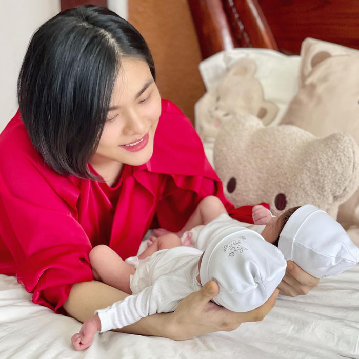Mỹ nhân Việt bầu bí vẫn đi quay diễn: Vân Trang đóng phim kinh dị