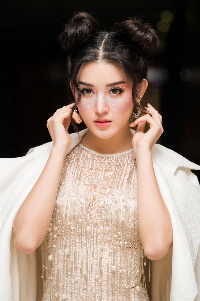 Mỹ nhân Việt trẻ ra 10 tuổi nhờ kiểu tóc Na Tra: Hồ Ngọc Hà như gái 18