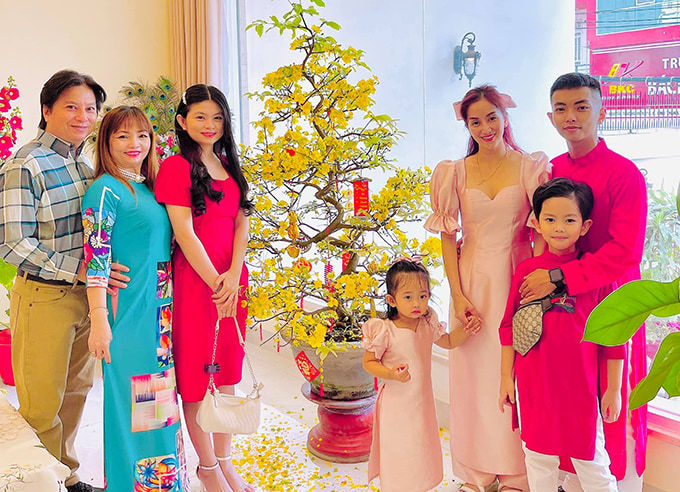 Mỹ nhân Việt lấy chồng lãi cả mẹ chồng nhờ cư xử khôn khéo