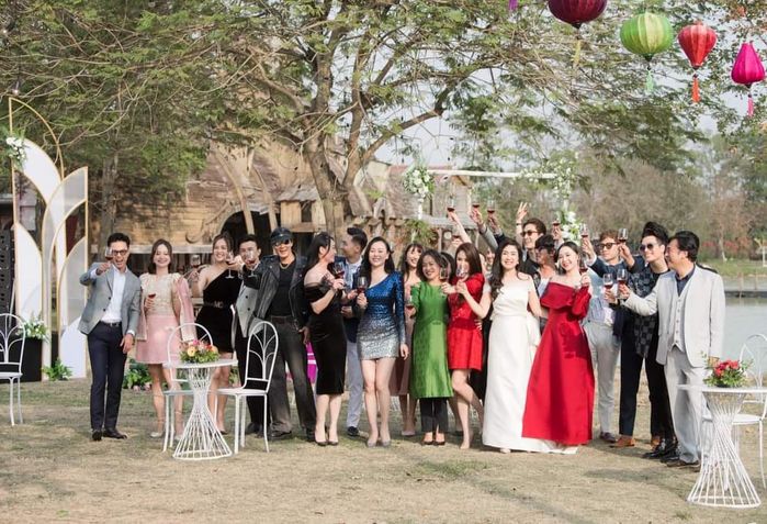 Hơn 2 tháng hậu đóng máy Hương Vị Tình Thân: Long ôm Nam ngọt ngào