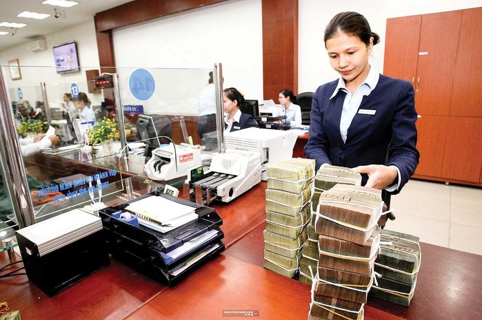 Sự thật tiền thưởng 6 - 7 tháng lương của các ngân hàng cho nhân viên