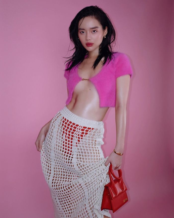 Những chiếc áo hở táo bạo của mỹ nhân Việt: Hoa hậu tri thức táo bạo