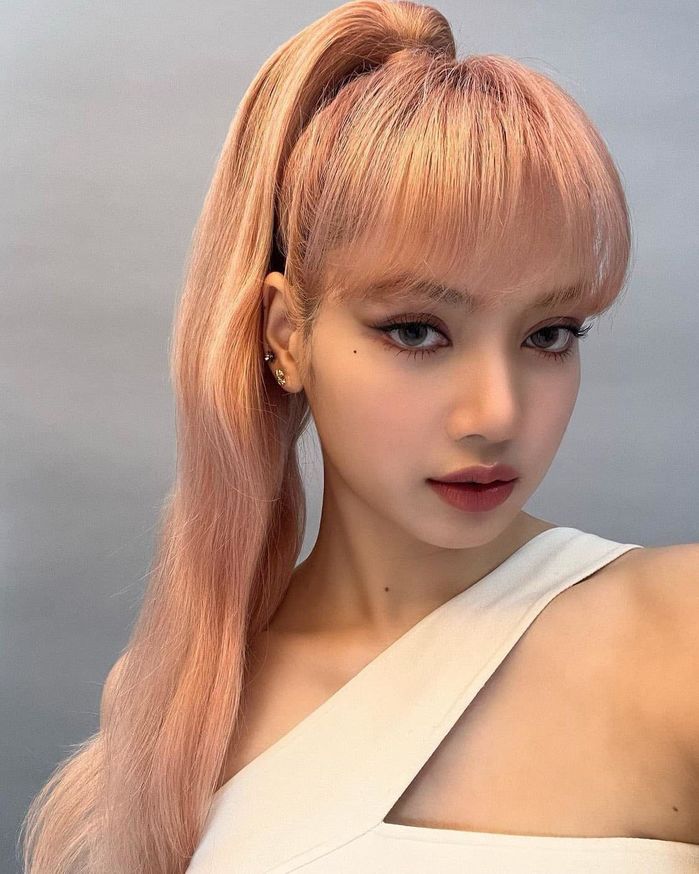 Từ những cô bé đáng yêu đến bốn viên ngọc sáng BLACKPINK