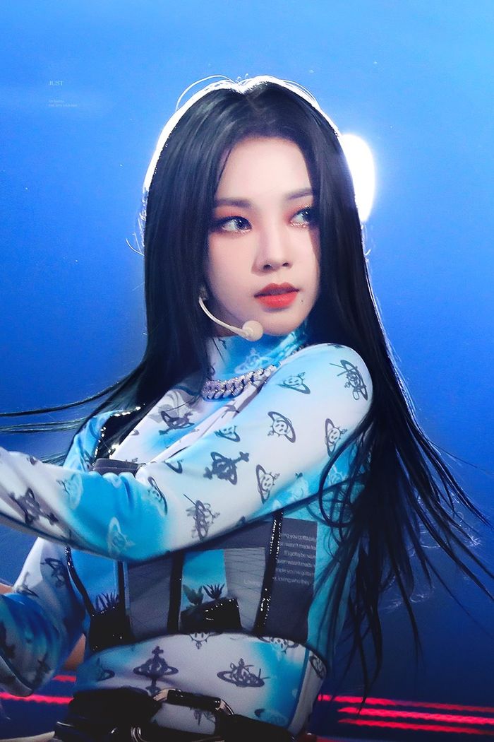 Góc fan photoshop: Loạt nữ thần Kpop gây sốc visual với mái tóc ngắn