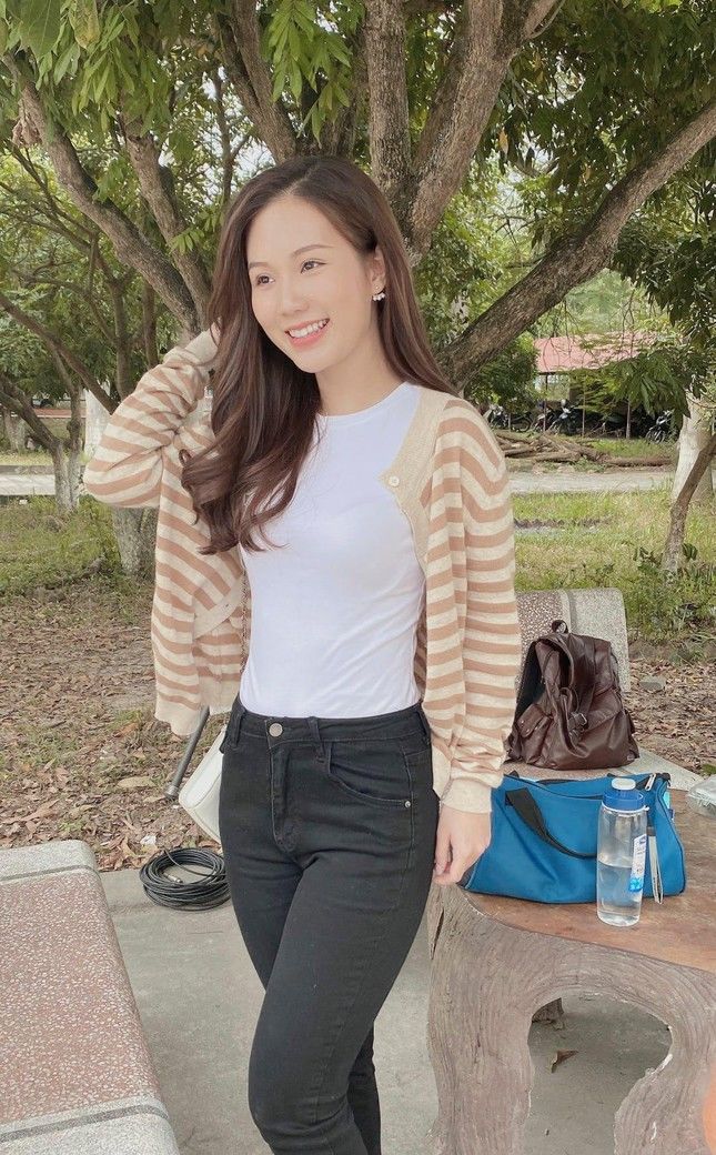Sao đáp trả chuyện ăn mặc trên phim: Ngọc Phố Trong Làng khéo léo
