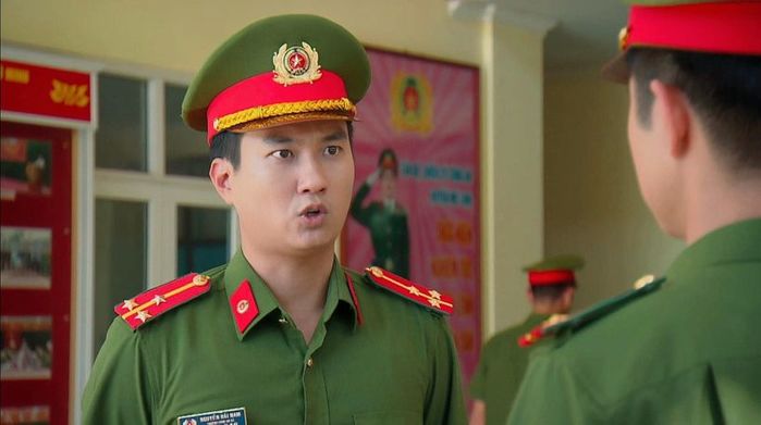 Sao Việt bị chê diễn dở: Anh Nam công an xã cãi tay đôi với khán giả