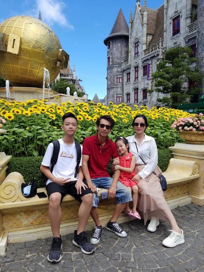 Sao Việt kết hôn muộn nhưng viên mãn: NSƯT Phú Đôn U60 hạnh phúc