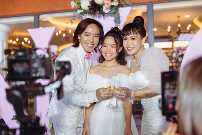 Sao Việt xa cách lâu ngày, nay được sum họp đón Tết Nguyên đán
