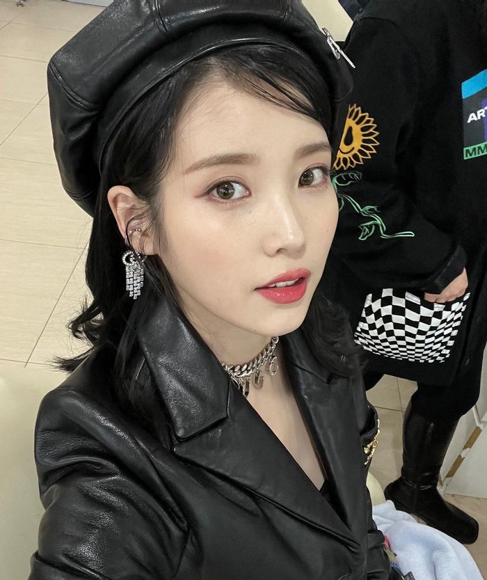 Top 10 idol Kpop bước qua tuổi 30 mà như đôi mươi