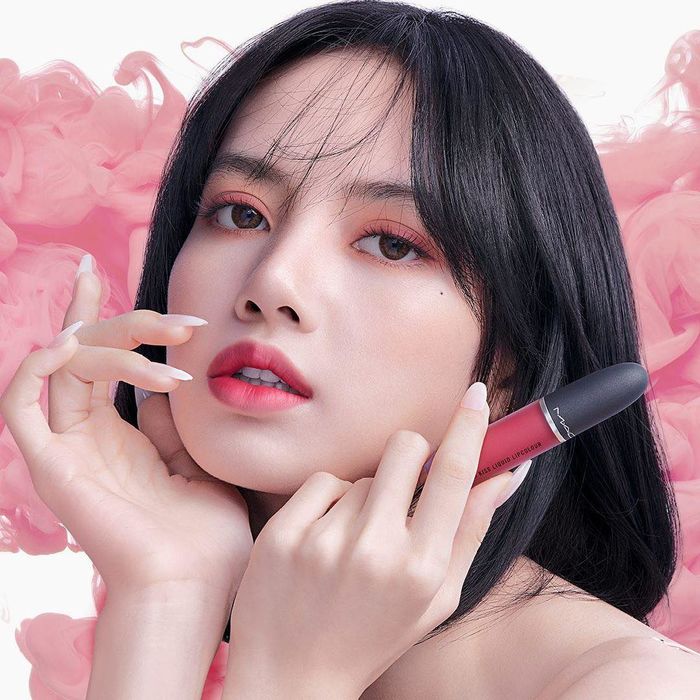 Thành viên giàu nhất trong BLACKPINK: Lisa hay Jisoo mới là trùm?