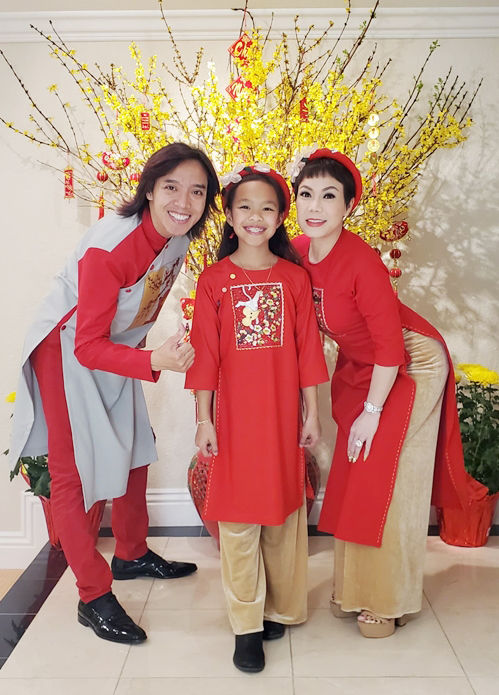 Thời trang của gia đình Việt Hương: ái nữ là bản sao hoàn hảo của mẹ