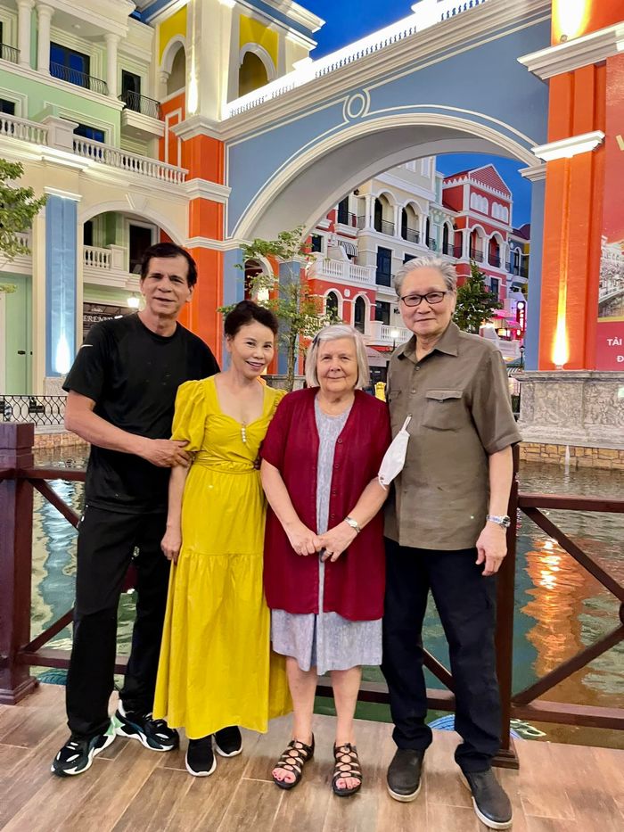 Thông gia tình thương mến thương: nể nhất nhà Hồ Ngọc Hà - Kim Lý