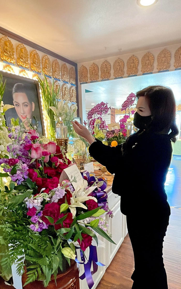 Trang Trần: Mẹ Hồ Văn Cường không đến lễ 100 ngày của Phi Nhung