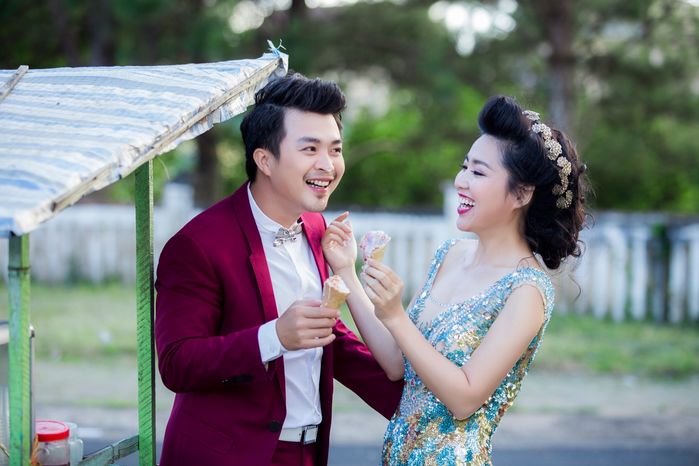 Từng khó khăn ăn chung tô hủ tiếu với chồng nay Lê Khánh giàu cỡ nào?