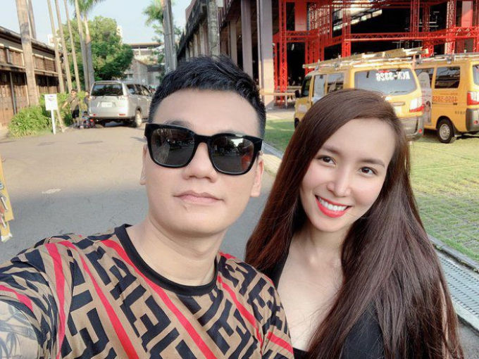 Từng bán xăng, giờ Khắc Việt giàu đến độ Tuấn Hưng vay 1 tỷ còn kêu ít