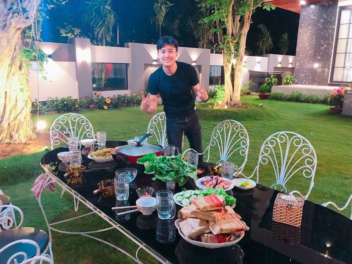 Quốc Trường: Từ cậu bé bán vé số đến diễn viên có tài sản khủng