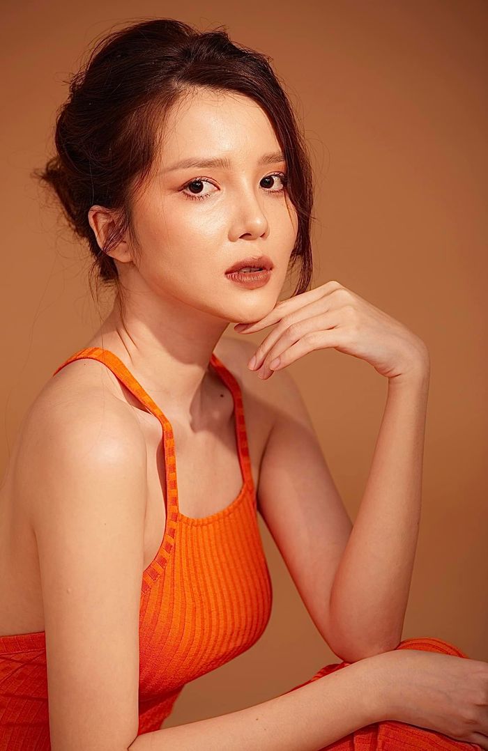 Huỳnh Thuý Vi: Gia đình không bao giờ hỏi tôi chuyện lấy chồng''