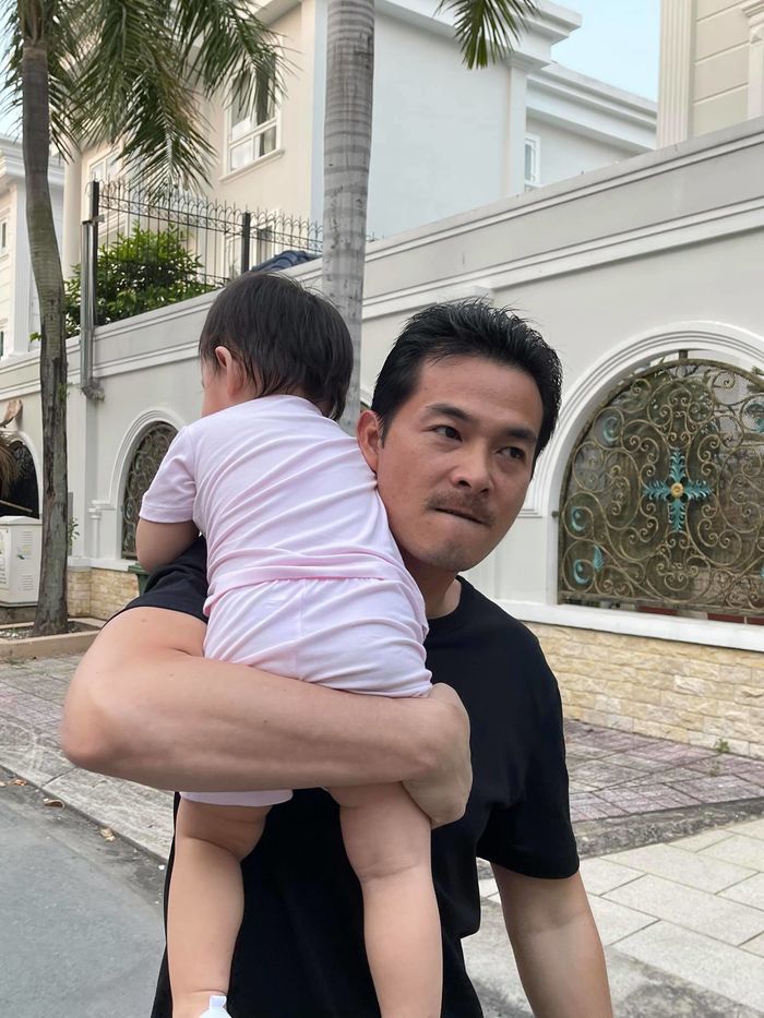 2 con của Quách Ngọc Ngoan: con trai lớn ngày càng trổ mã