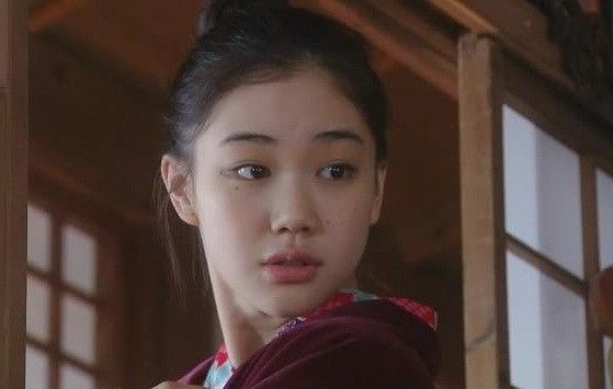 4 tiêu chuẩn sắc đẹp của Kbiz: Bộ ba ông lớn đều góp mặt
