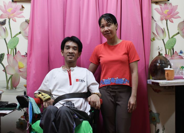 Chân dung người vợ tào khang: tình nguyện bế chồng suốt đời