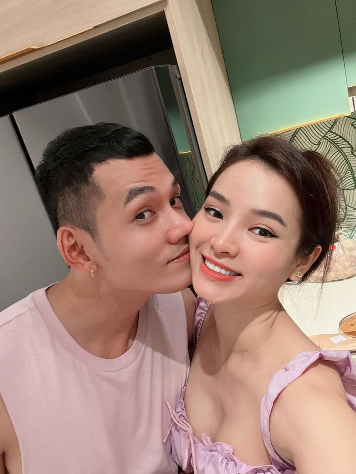 Ảnh hot sao Việt 16/2: Lý Bình đưa Phương Trinh Jolie đi thử váy cưới