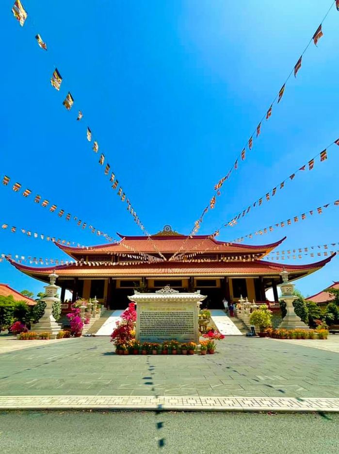 Bắt gặp Ấn Độ ngay tại Tiền Giang: Thiền viện yên tĩnh, đẹp như mơ
