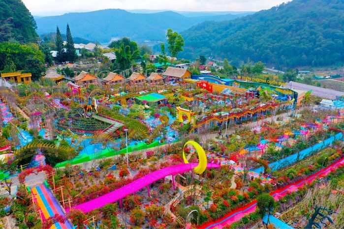 “Vườn Thượng Uyển Bay” - chốn tiên cảnh thơ mộng giữa Đà Lạt ngàn hoa